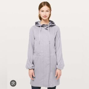Lululemon City Stroll Jacket Tencel Silverscreen Light Gray Hooded sz 4 Like New
